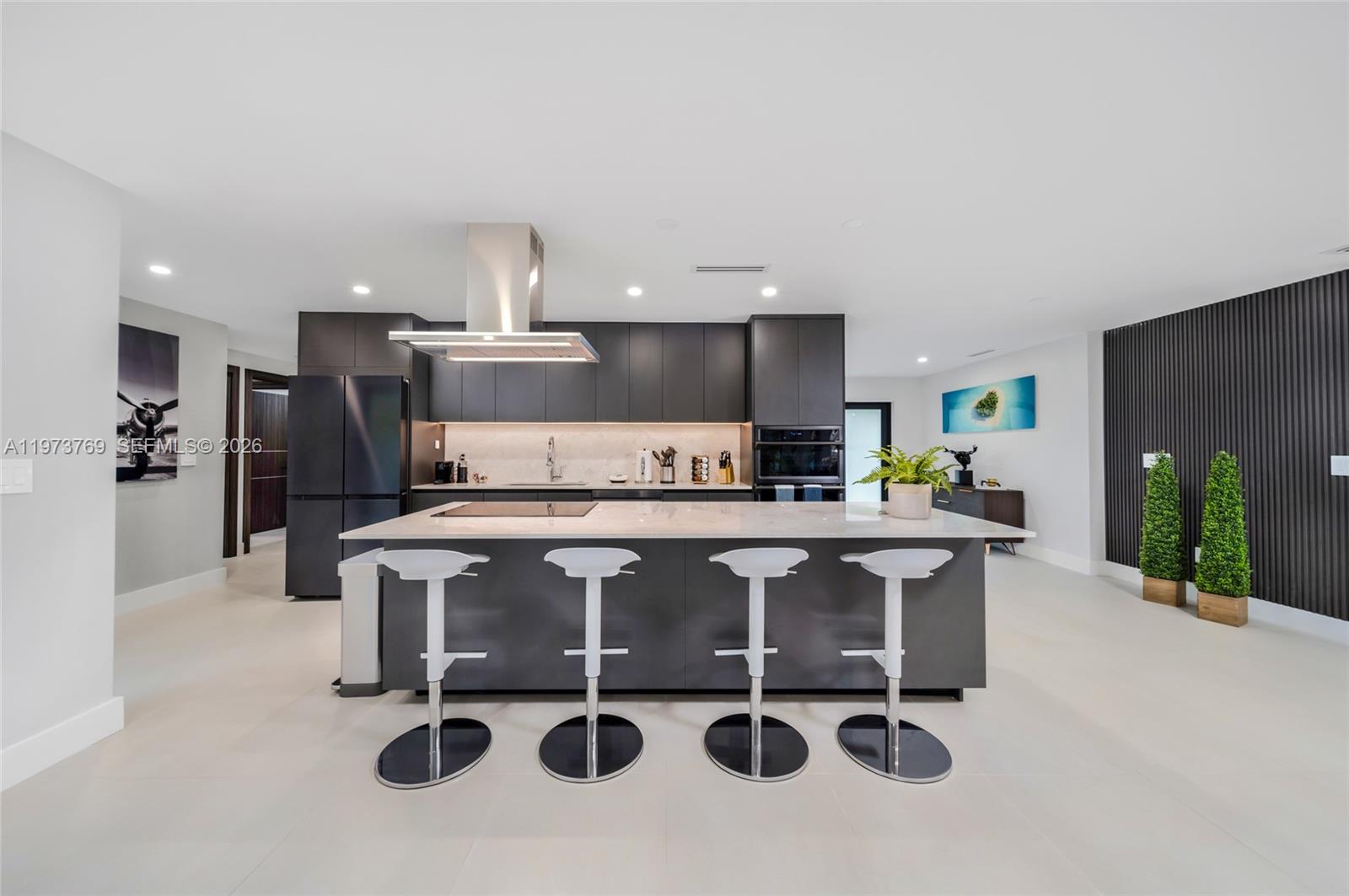 2100 SW 9th Ave Miami, FL 33129