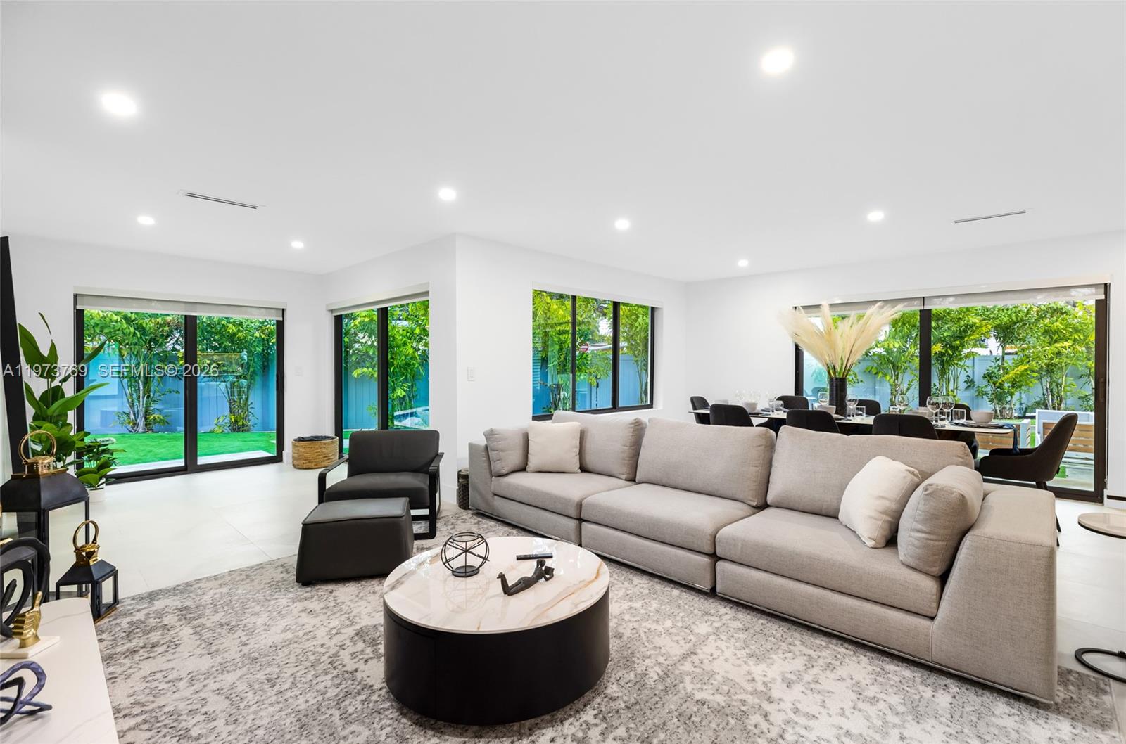 2100 SW 9th Ave Miami, FL 33129