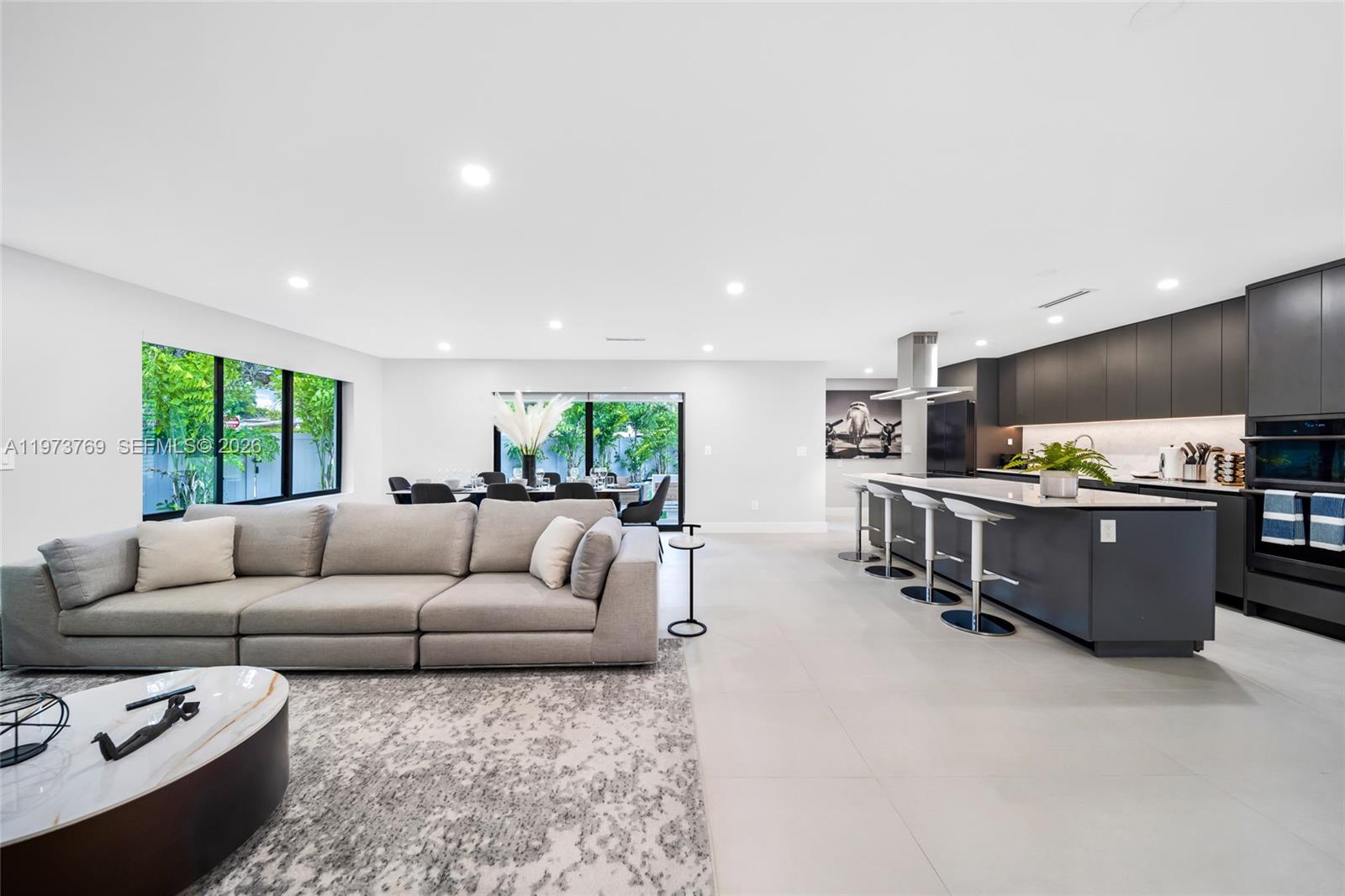 2100 SW 9th Ave Miami, FL 33129