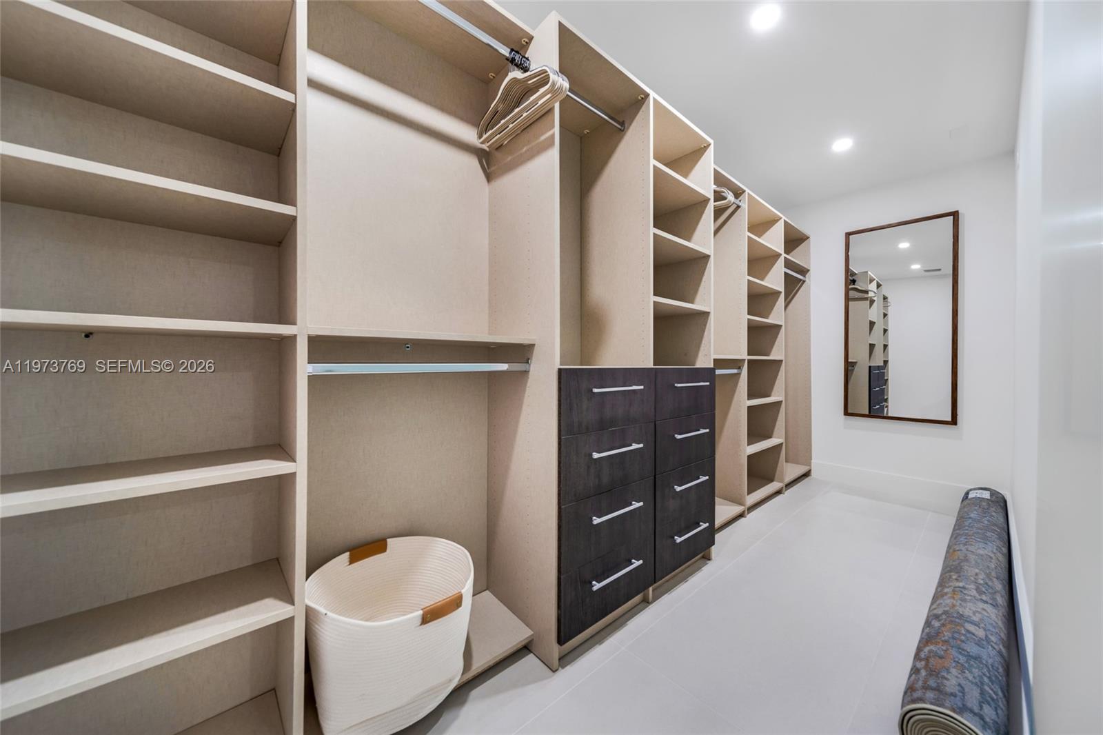 2100 SW 9th Ave Miami, FL 33129