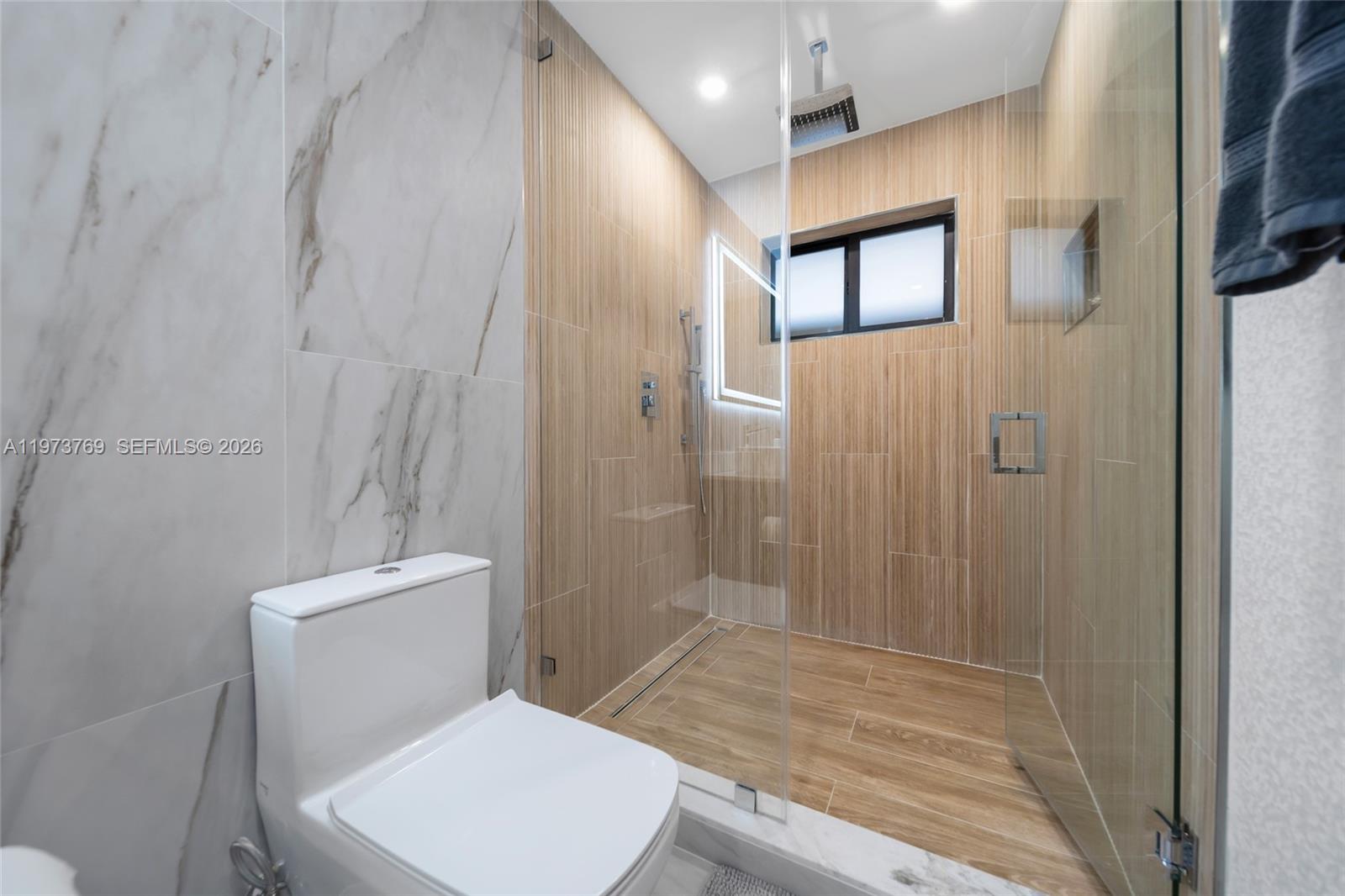 2100 SW 9th Ave Miami, FL 33129