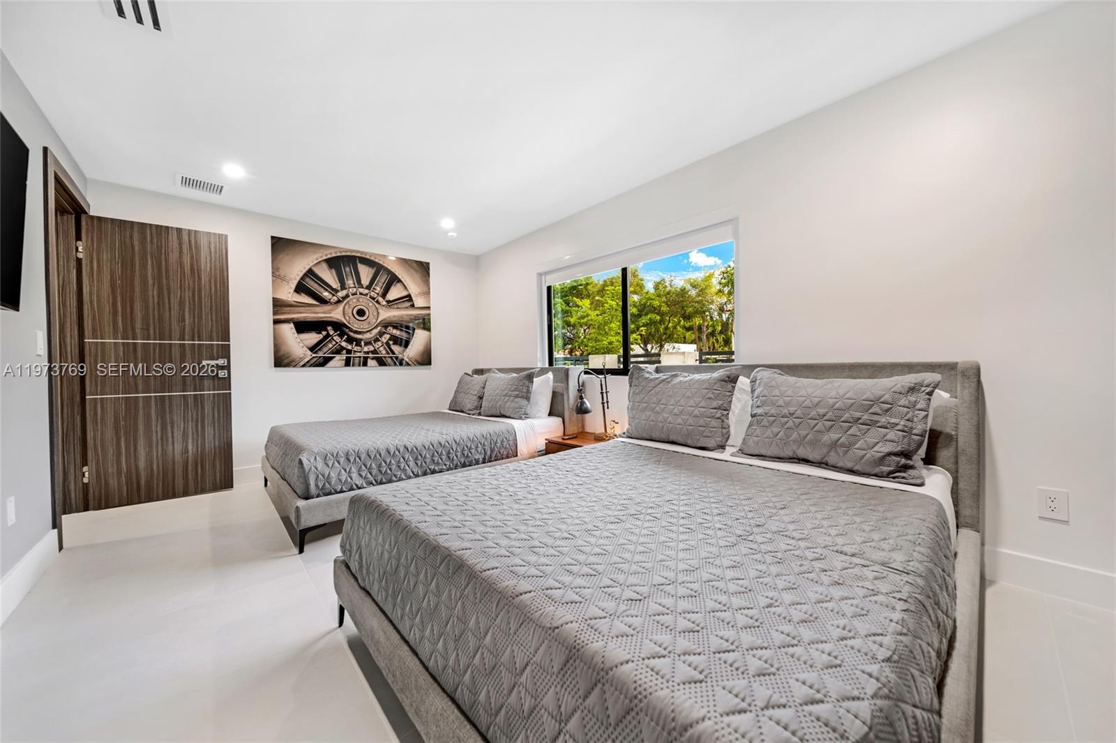 2100 SW 9th Ave Miami, FL 33129