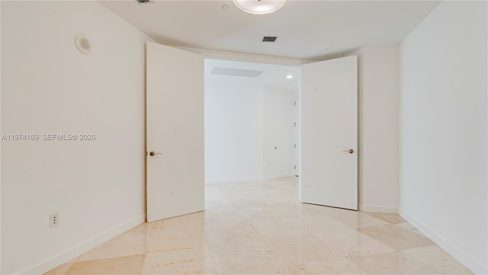 16001 Collins Ave #3007 Sunny Isles Beach, FL 33160