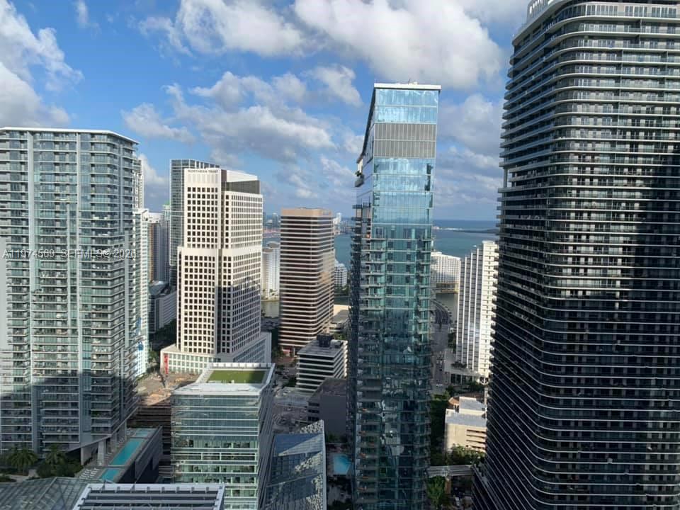 88 SW 7th St #3805 Miami, FL 33130