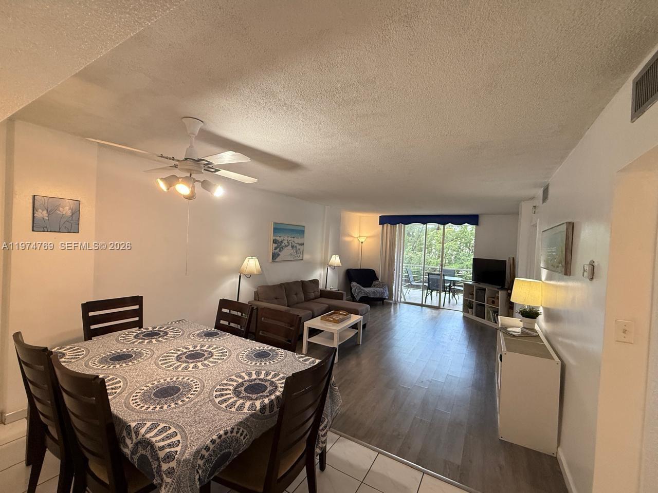 3660 NE 166th St #212 North Miami Beach, FL 33160