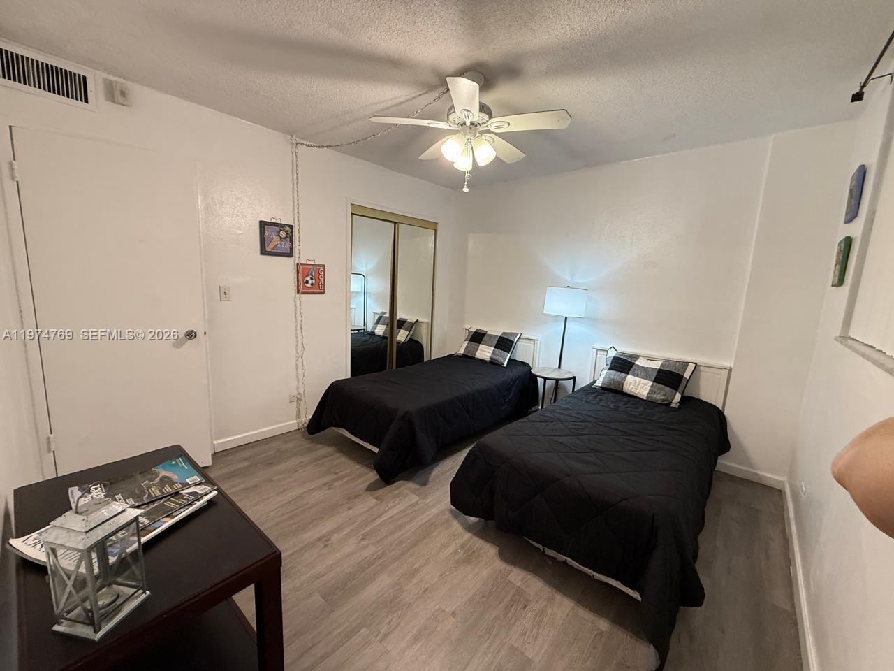 3660 NE 166th St #212 North Miami Beach, FL 33160