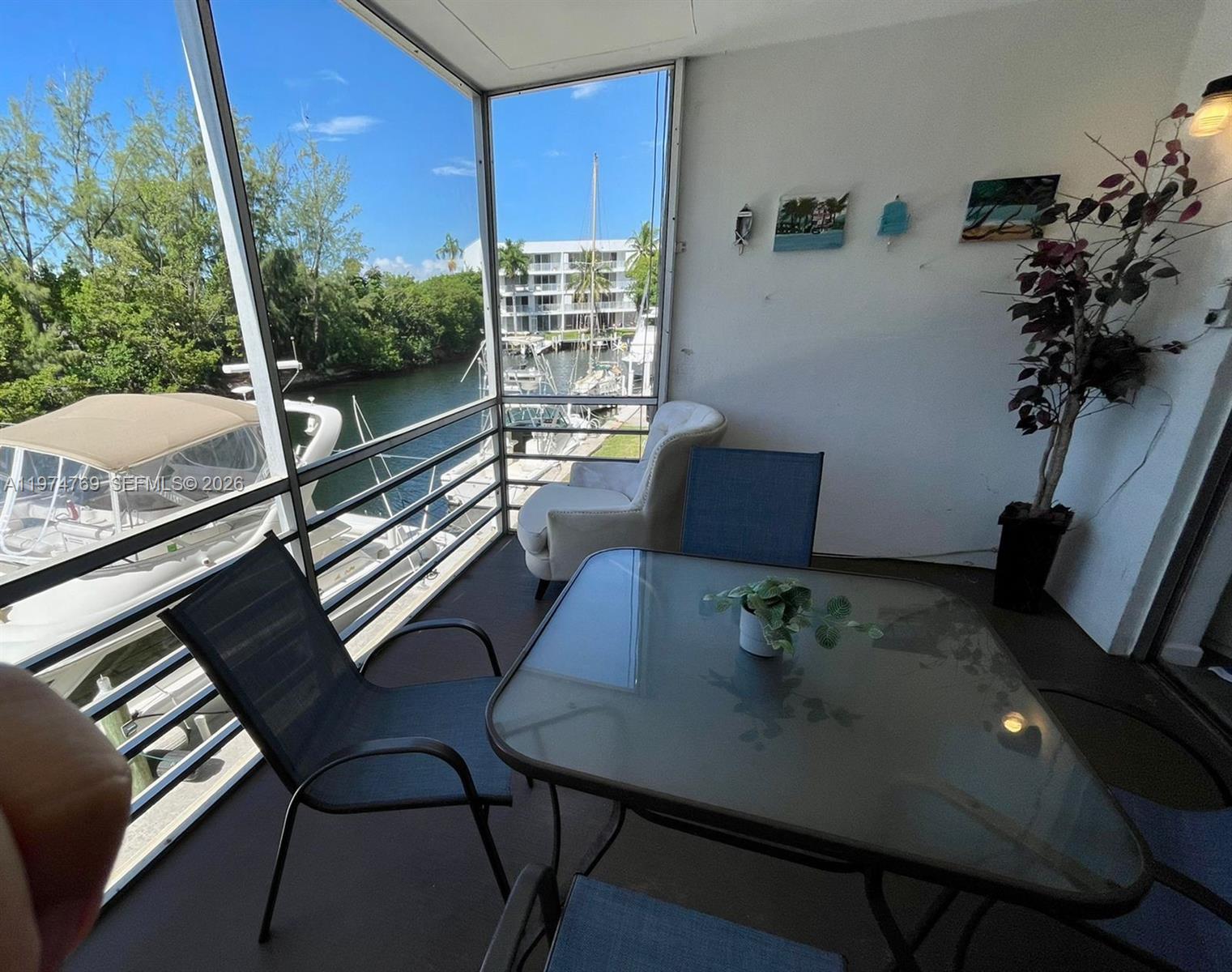 3660 NE 166th St #212 North Miami Beach, FL 33160