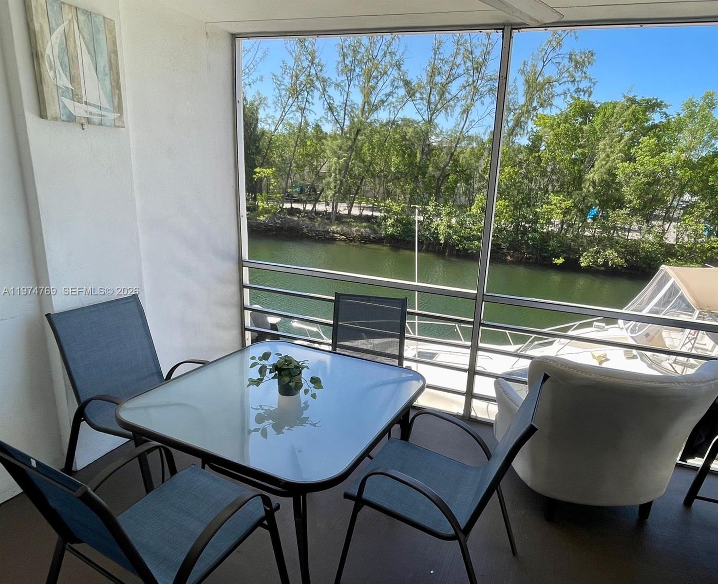 3660 NE 166th St #212 North Miami Beach, FL 33160