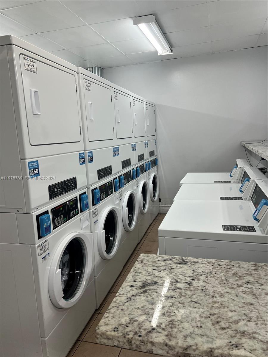 image Madison Condominium18