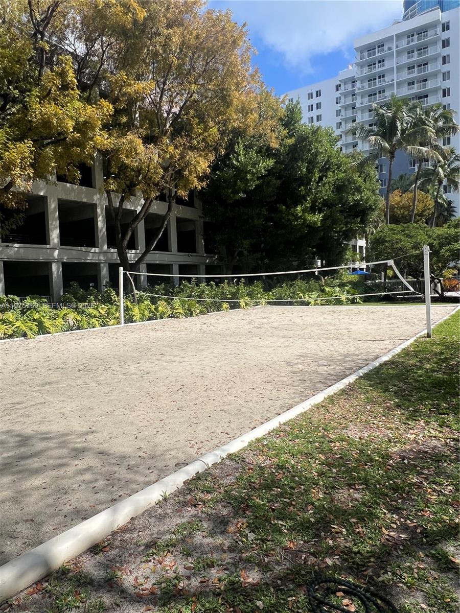 image Madison Condominium23