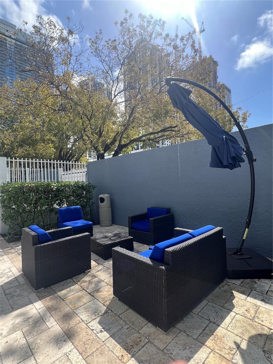 image Madison Condominium26