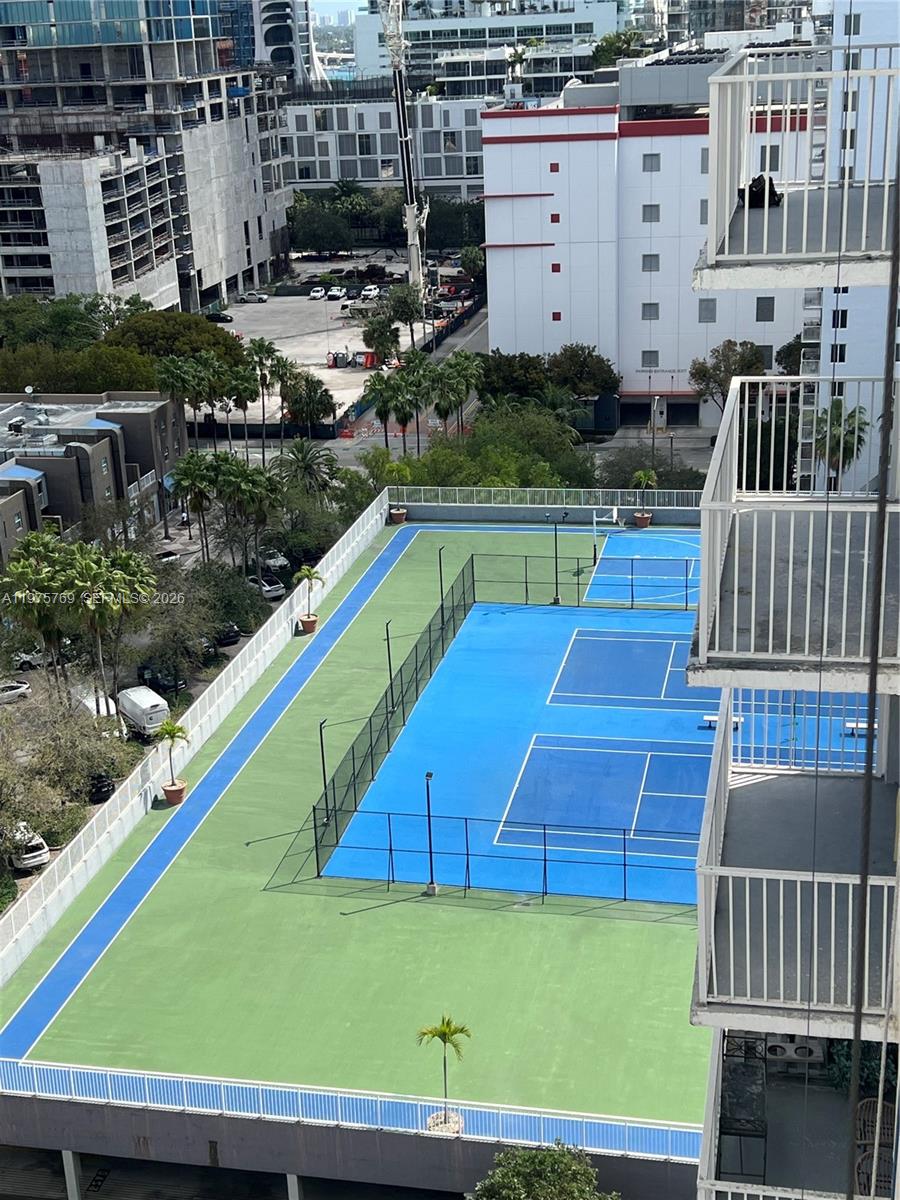 image Madison Condominium4