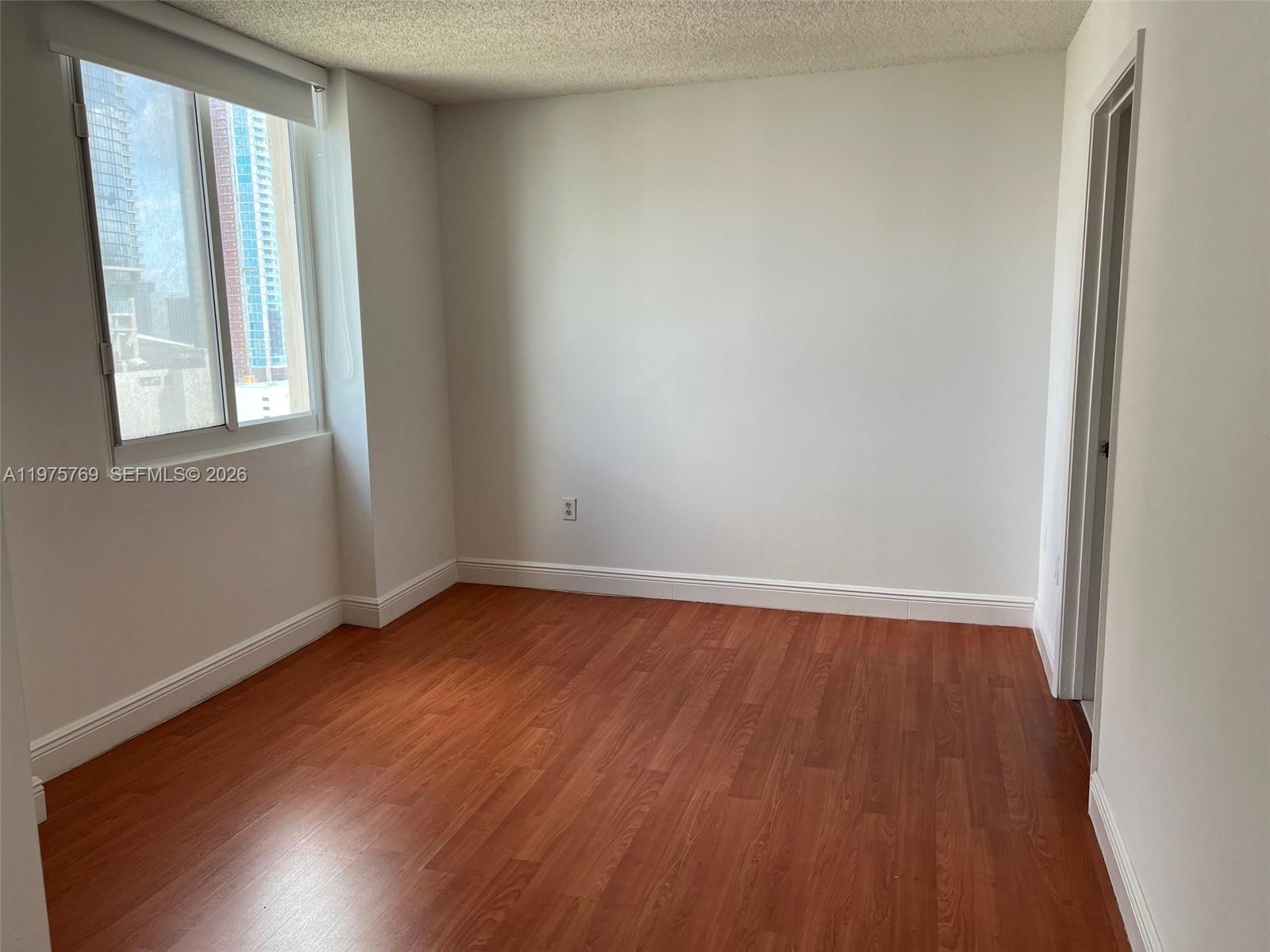 image Madison Condominium7