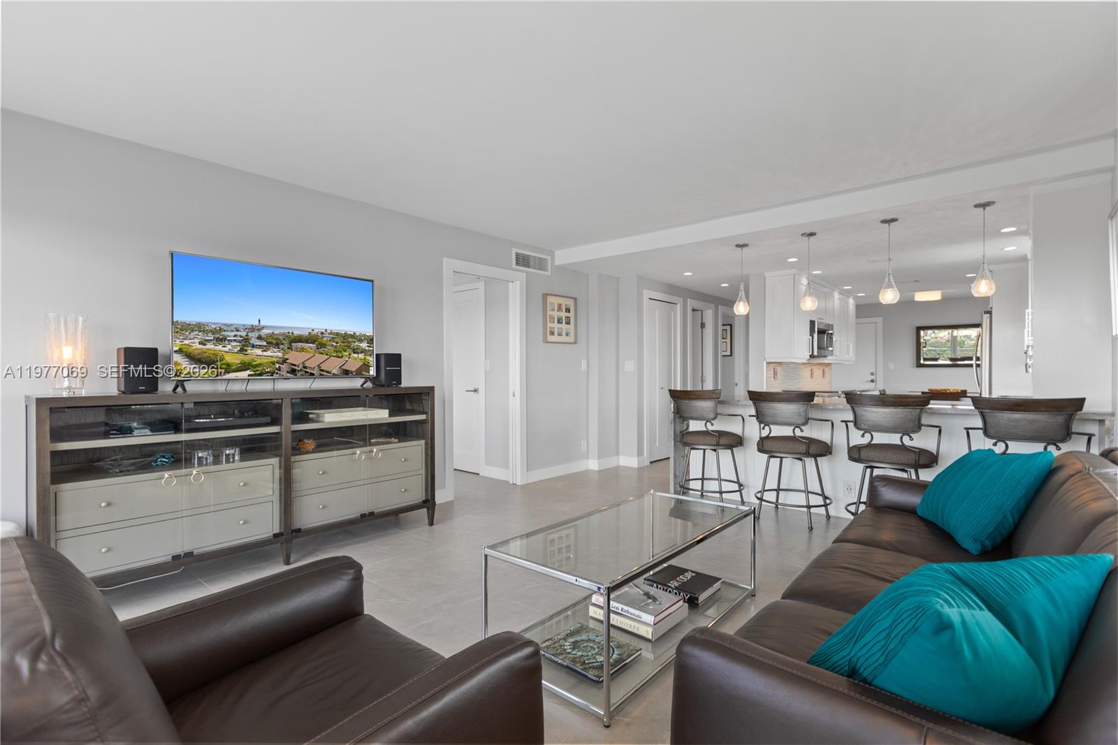 2611 N Riverside Dr #901 Pompano Beach, FL 33062