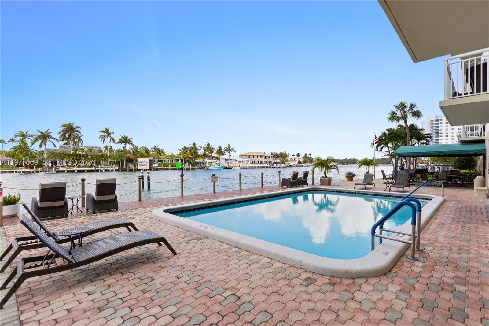 2611 N Riverside Dr #901 Pompano Beach, FL 33062