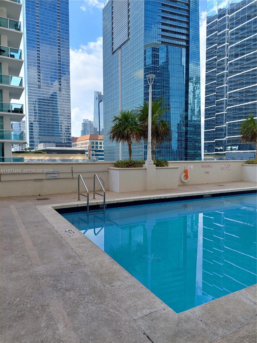 image The Club at Brickell Bay29