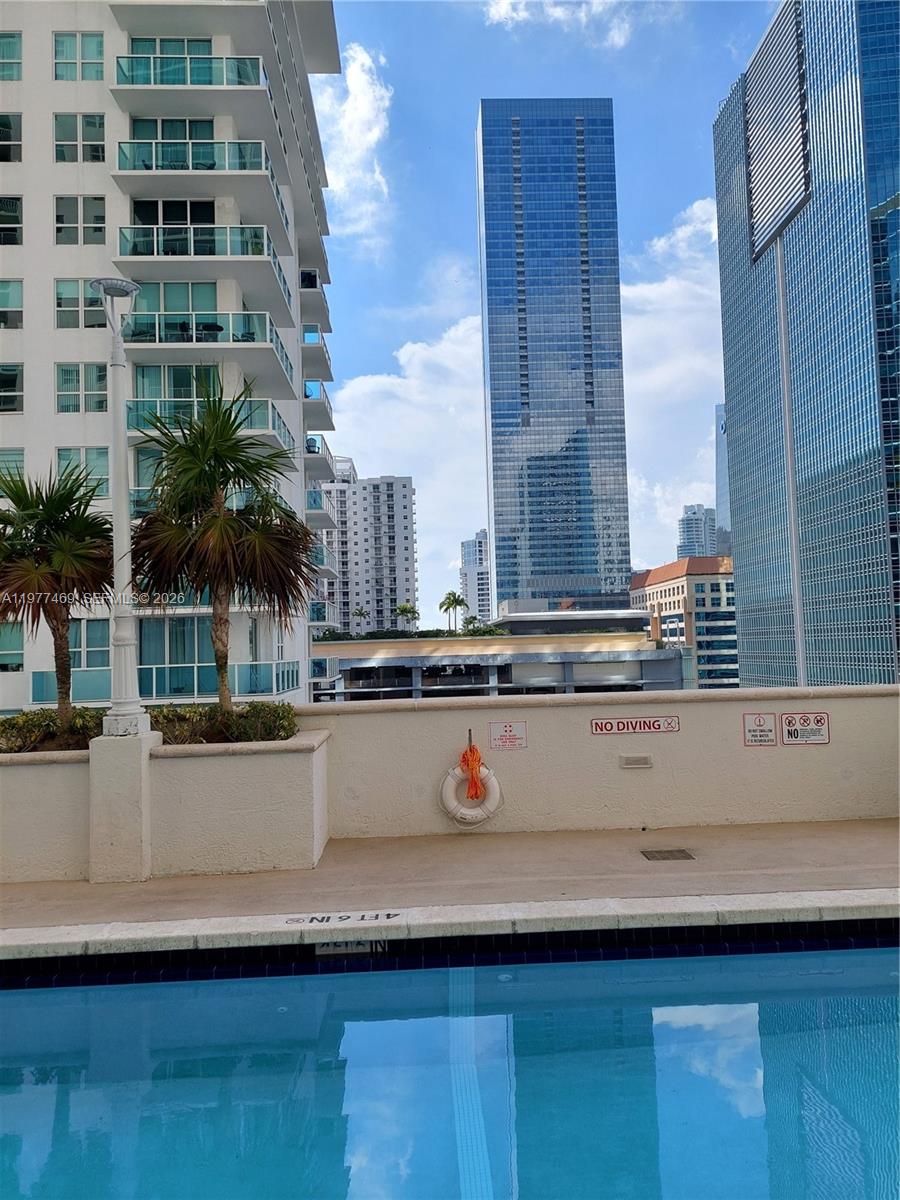 image The Club at Brickell Bay35