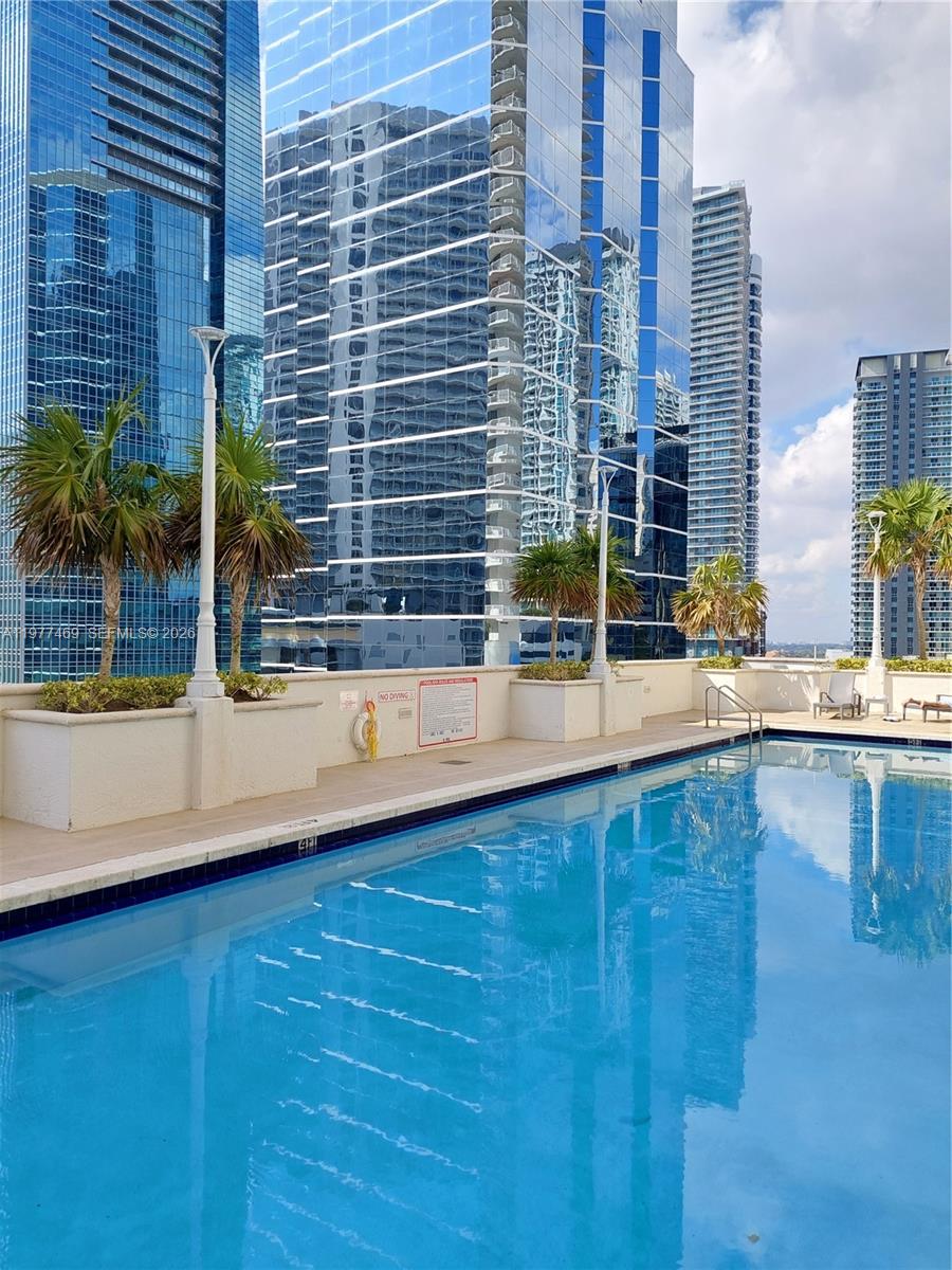 image The Club at Brickell Bay36