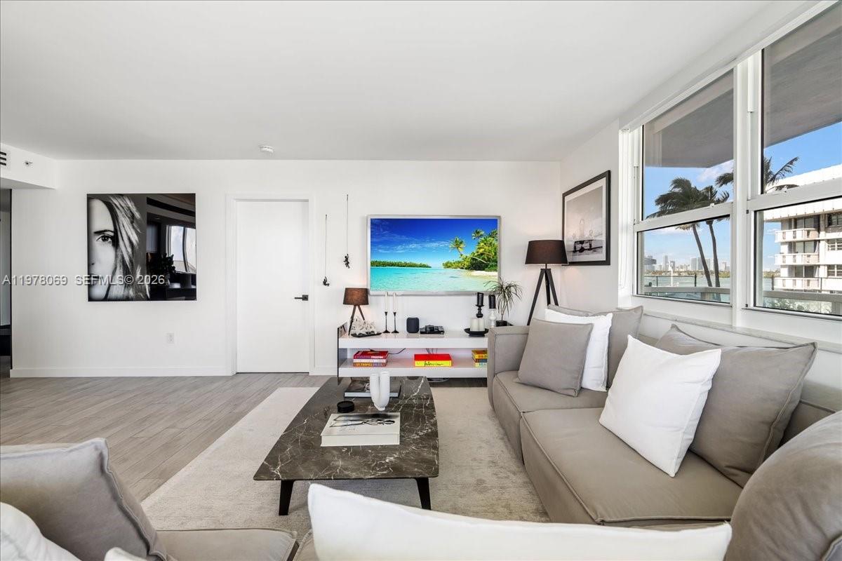 650 West Ave #712 Miami Beach, FL 33139