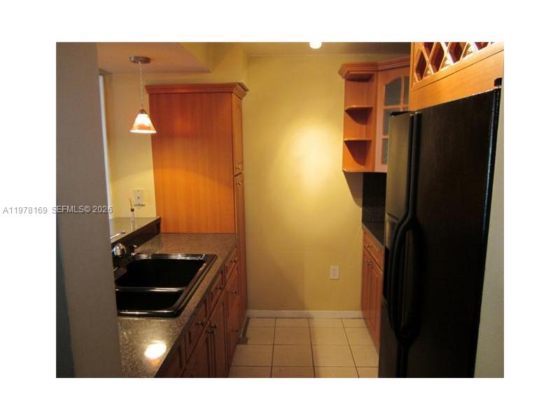 7075 NW 186th St #C202