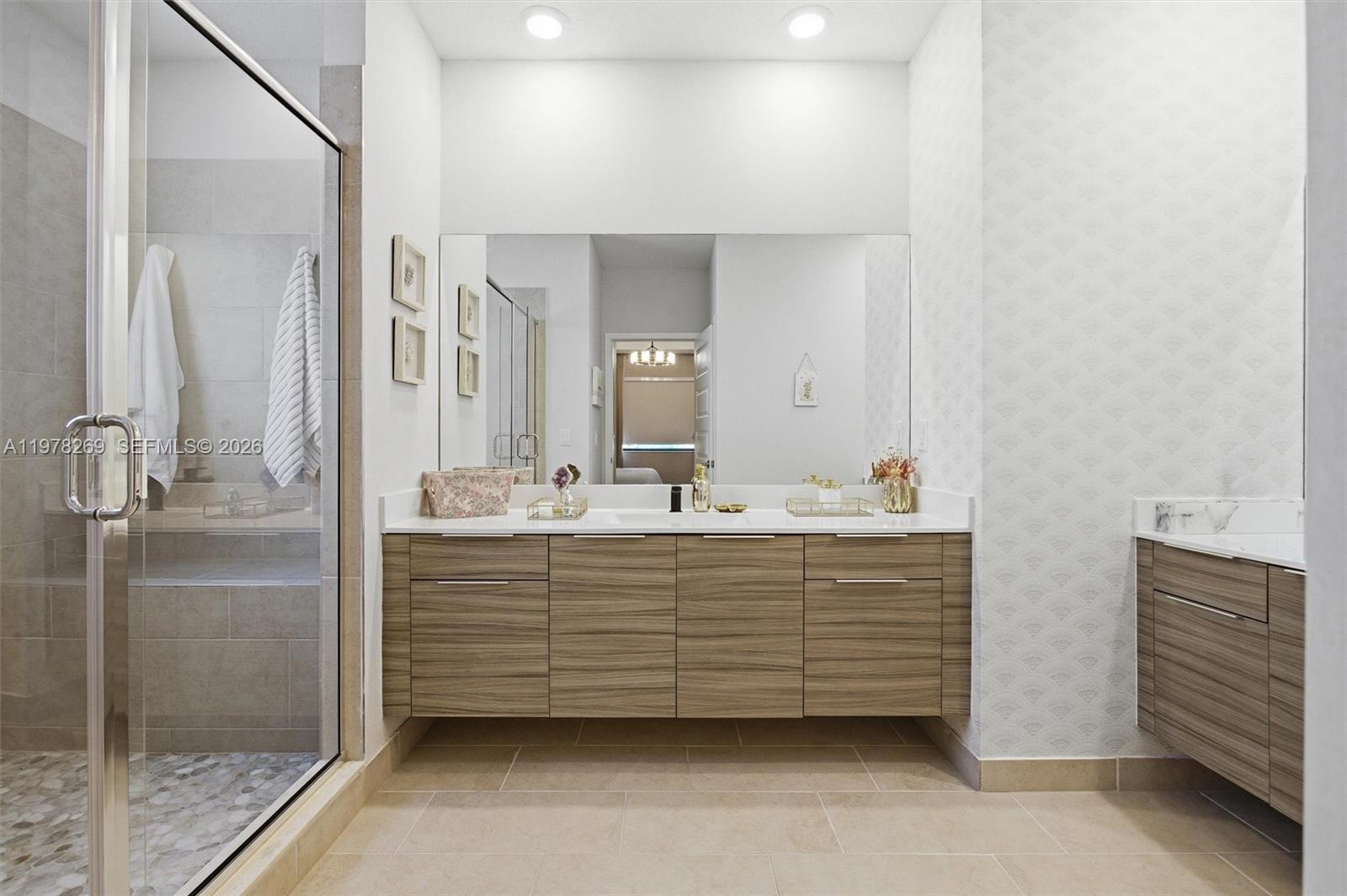 16033 NW 87th Ct Miami Lakes, FL 33018