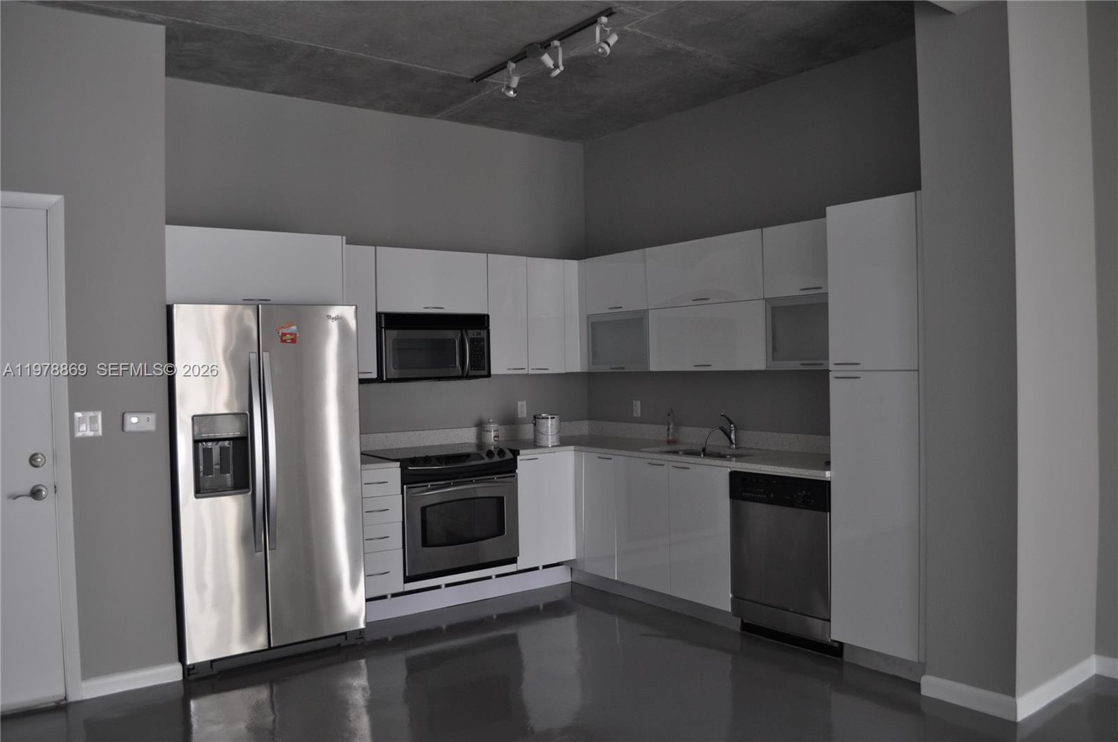 image Loft Downtown I5