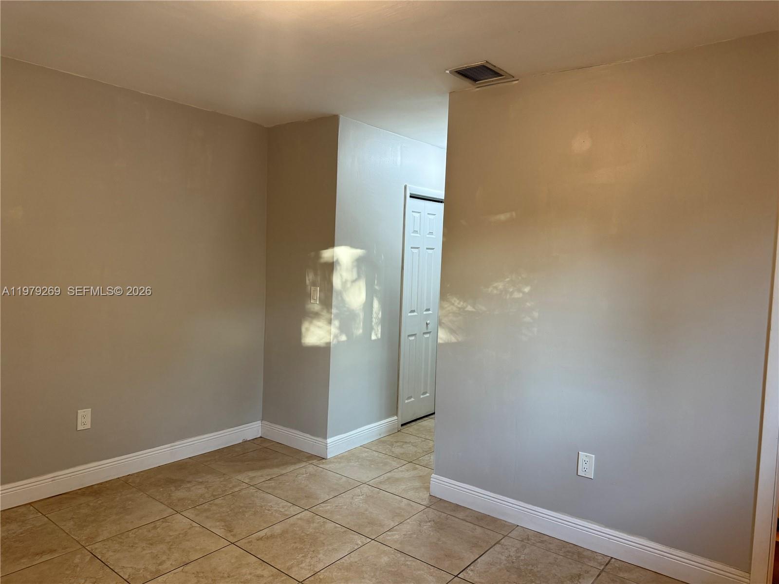 4734 SW 4th St Miami, FL 33134