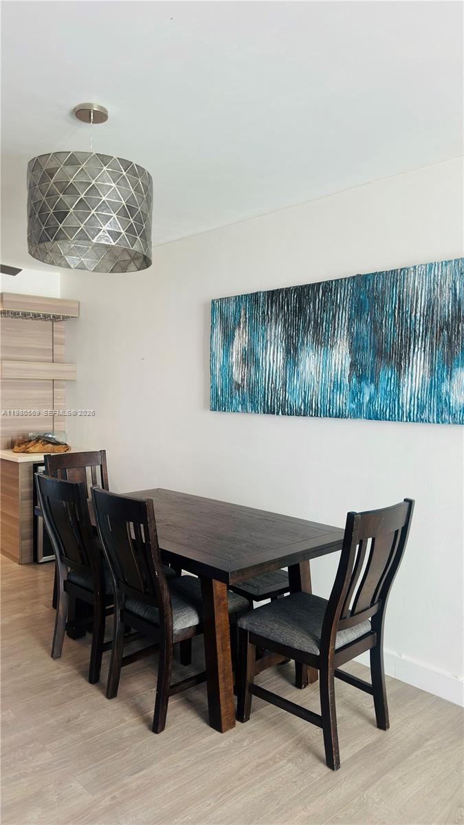 19390 Collins Ave #424 Sunny Isles Beach, FL 33160