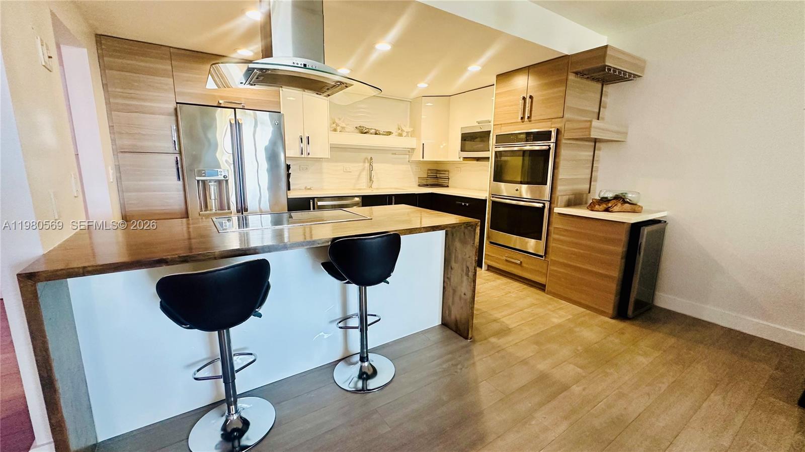 19390 Collins Ave #424 Sunny Isles Beach, FL 33160