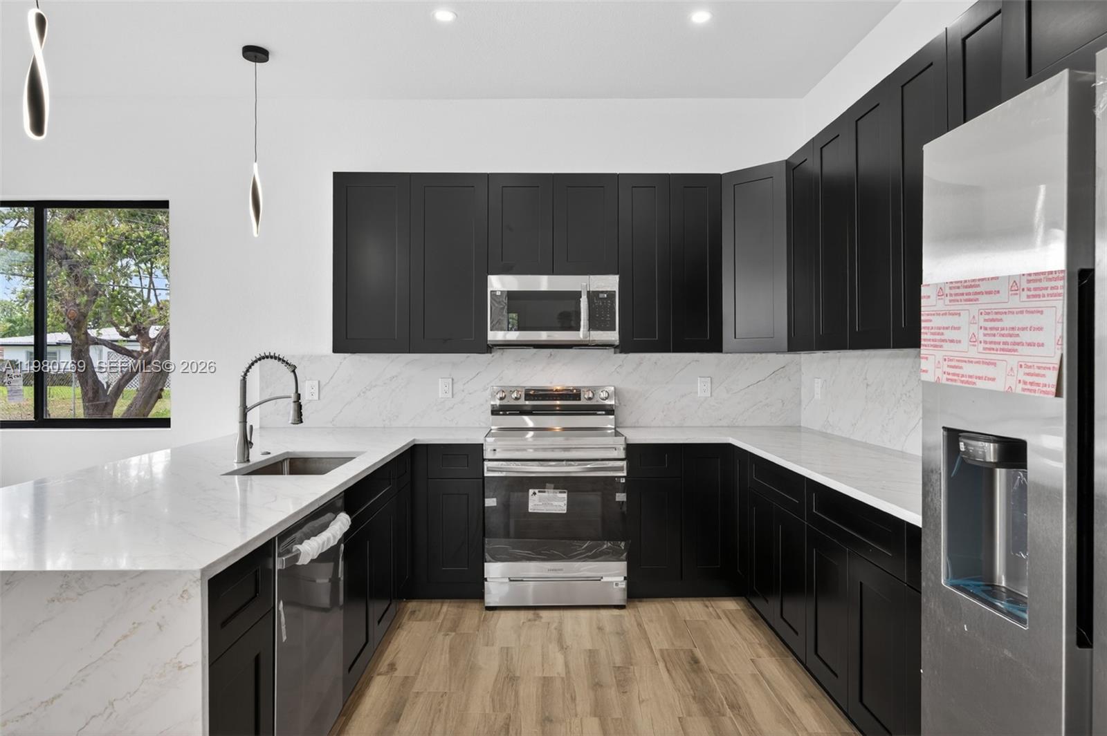 3040 NW 24th St Fort Lauderdale, FL 33311