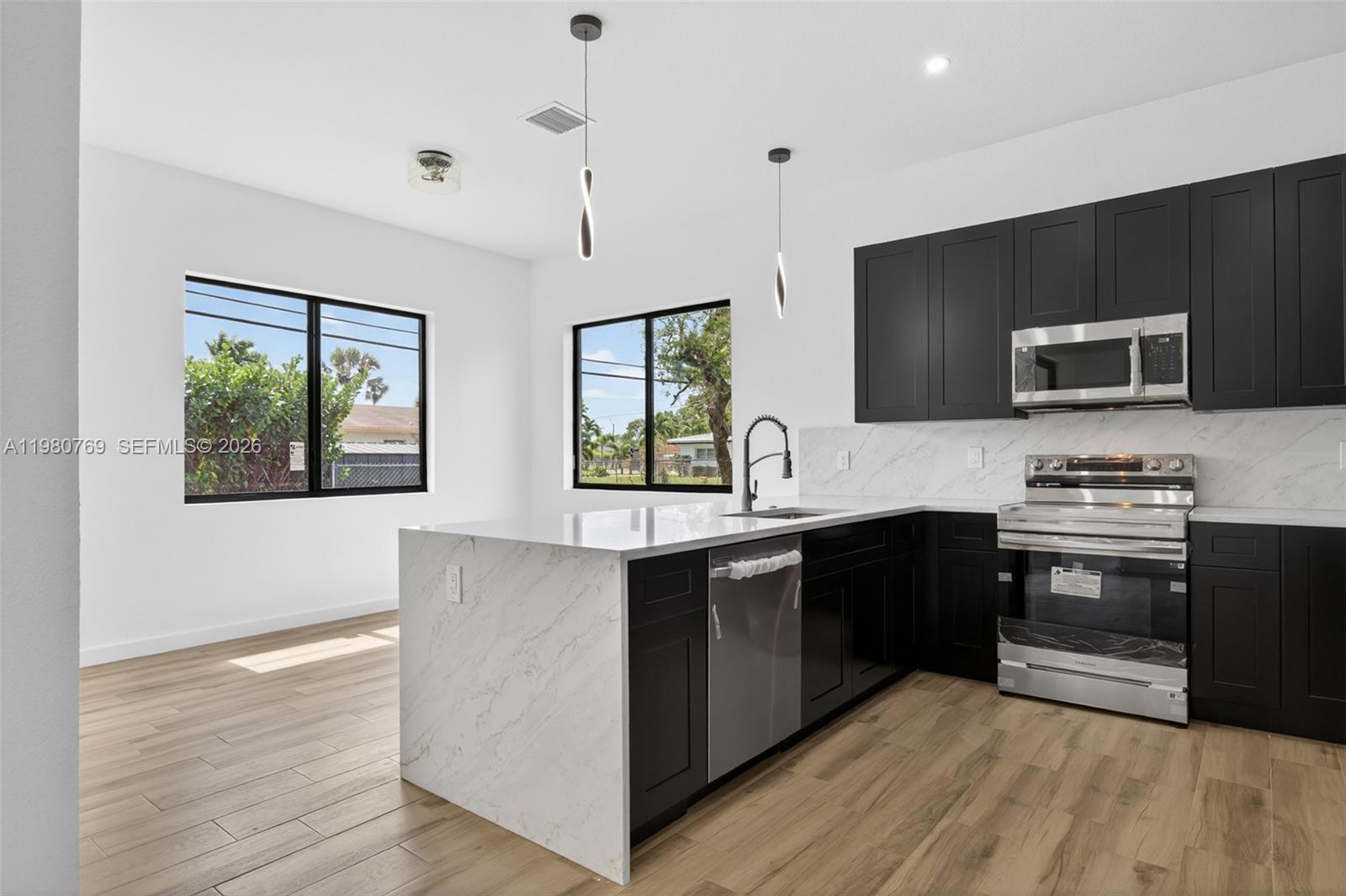 3040 NW 24th St Fort Lauderdale, FL 33311