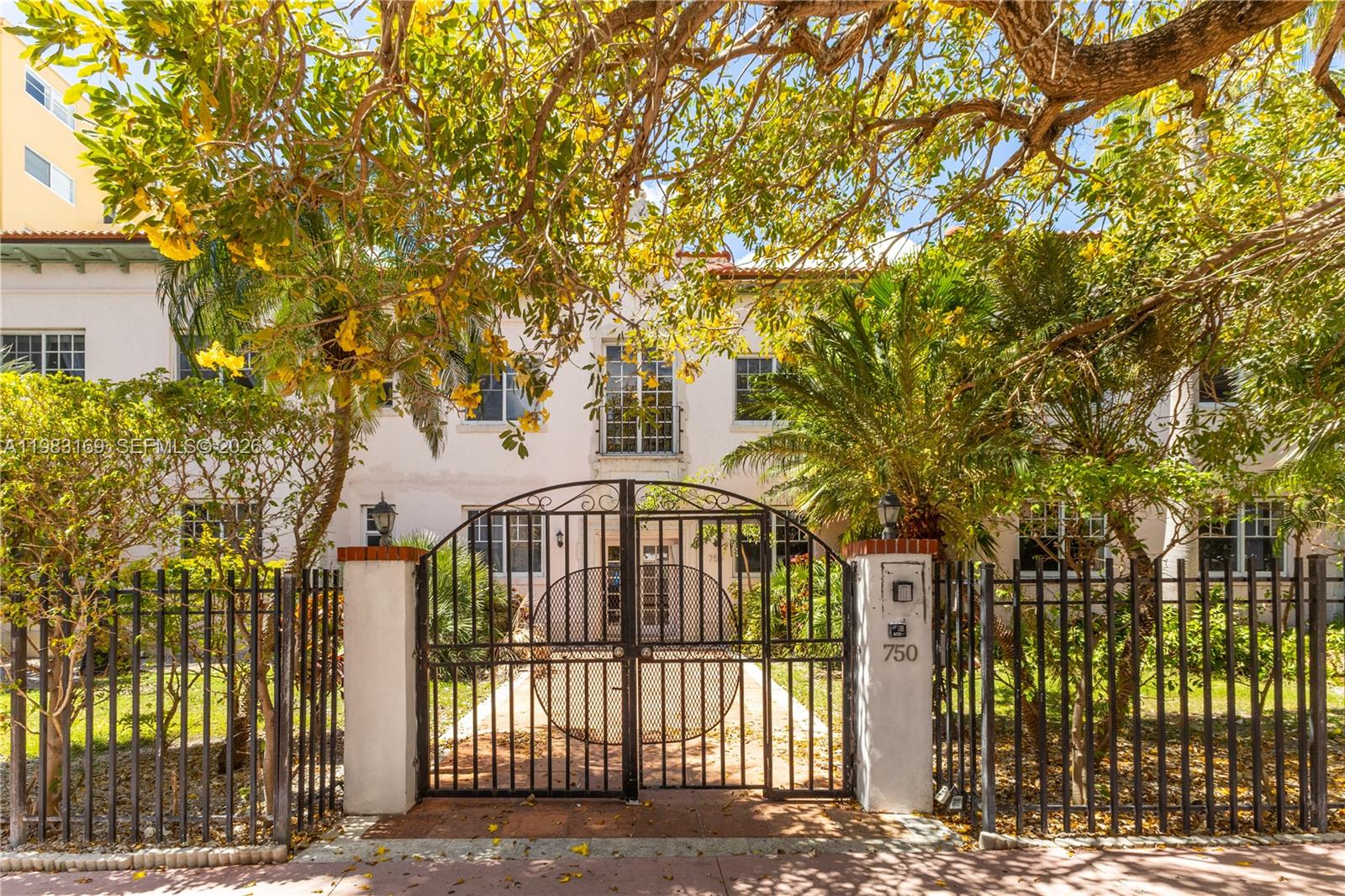 750 Pennsylvania Ave #6 Miami Beach, FL 33139