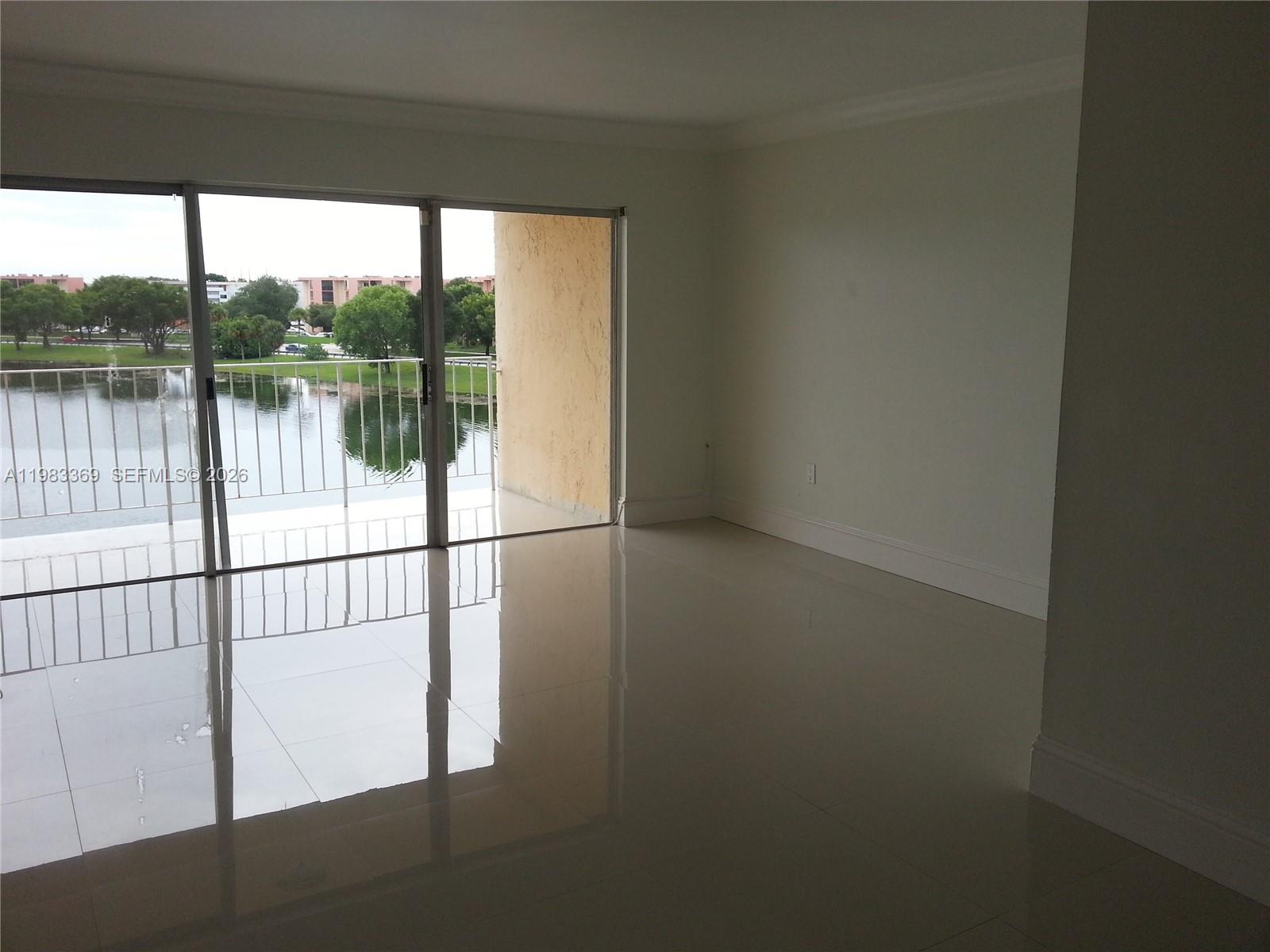 9351 Fontainebleau Blvd #B415 Miami, FL 33172