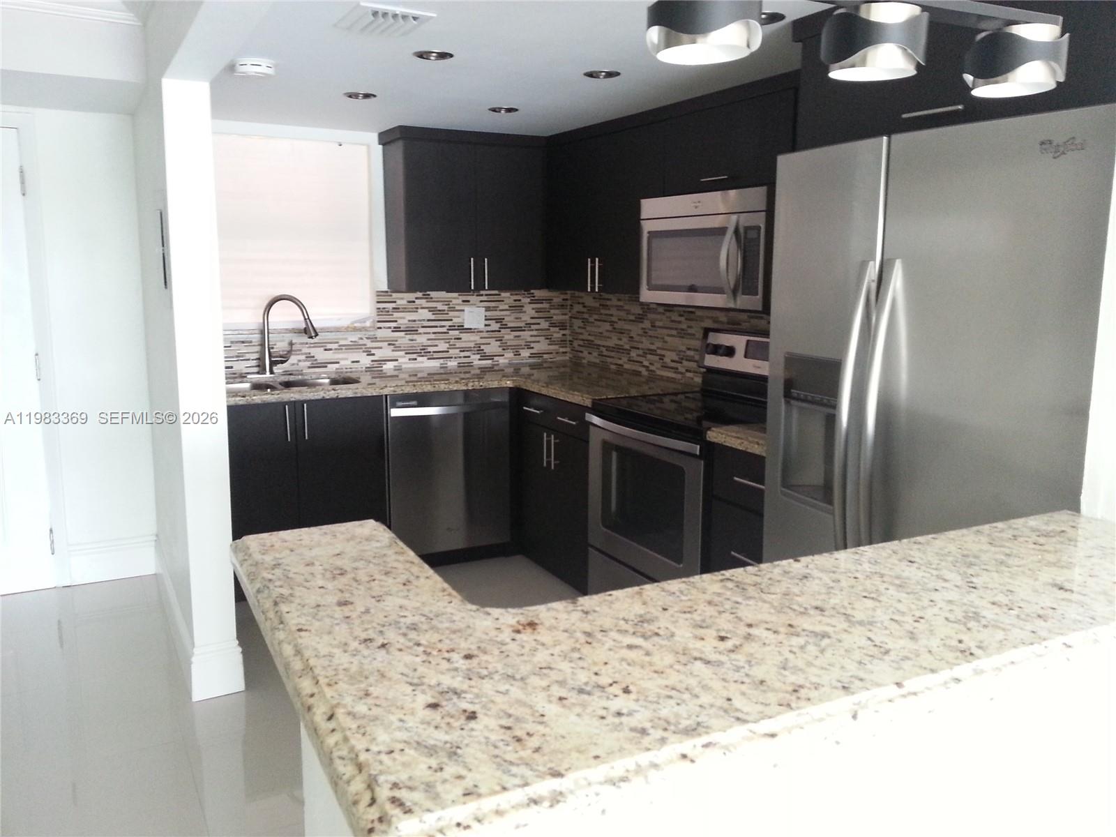 9351 Fontainebleau Blvd #B415 Miami, FL 33172