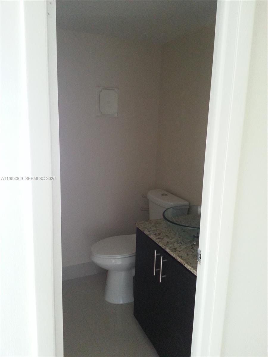 9351 Fontainebleau Blvd #B415 Miami, FL 33172