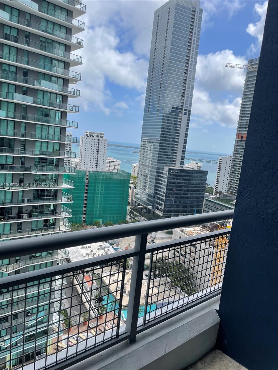 image Infinity at Brickell3