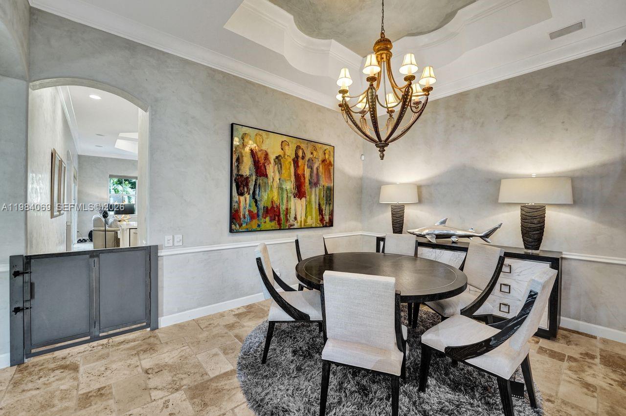 899 Spinnaker Dr W Hollywood, FL 33019