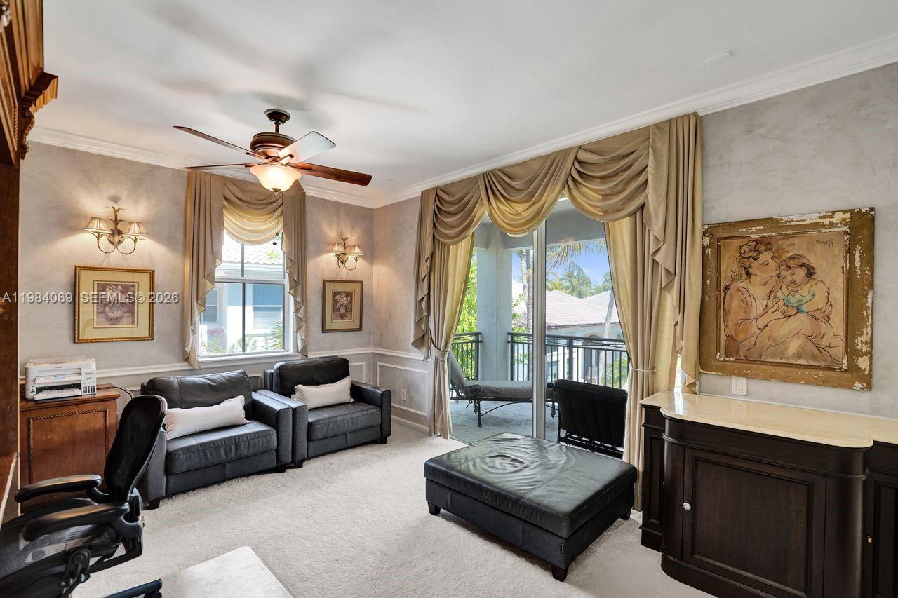 899 Spinnaker Dr W Hollywood, FL 33019