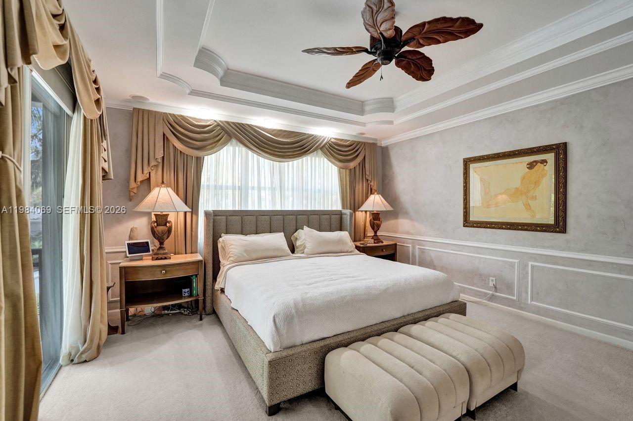 899 Spinnaker Dr W Hollywood, FL 33019