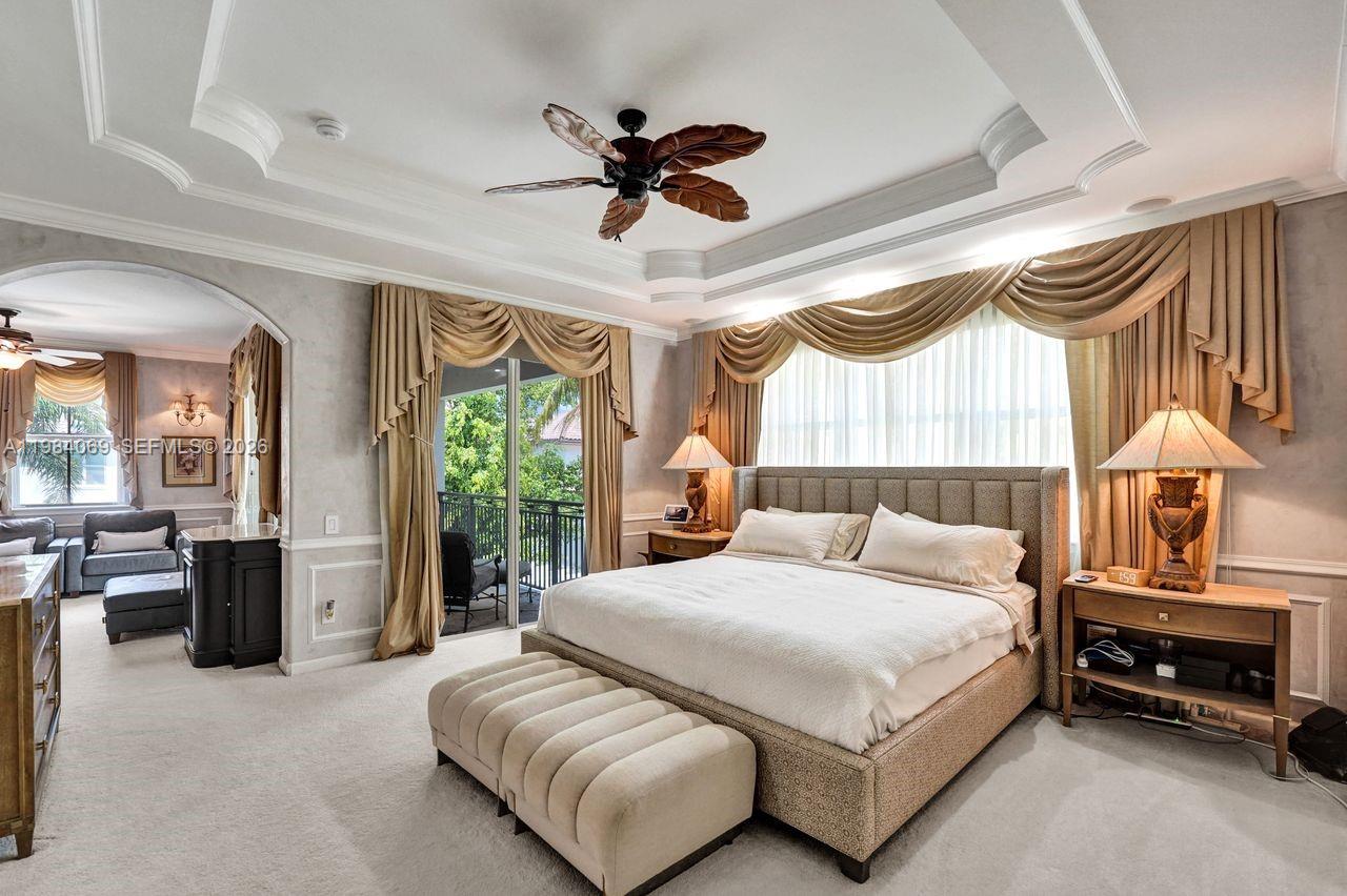 899 Spinnaker Dr W Hollywood, FL 33019