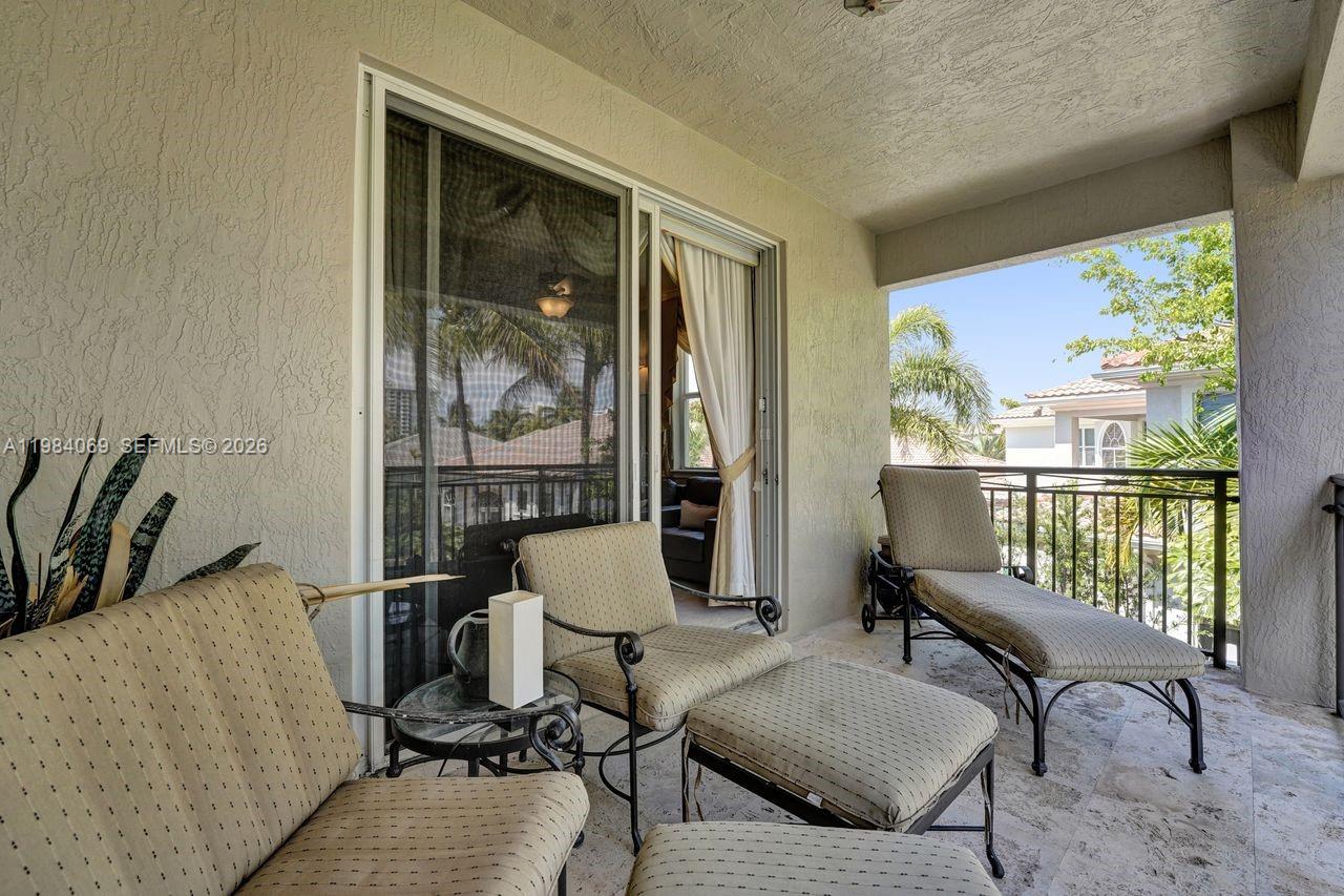 899 Spinnaker Dr W Hollywood, FL 33019