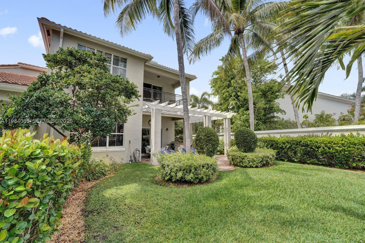 899 Spinnaker Dr W Hollywood, FL 33019