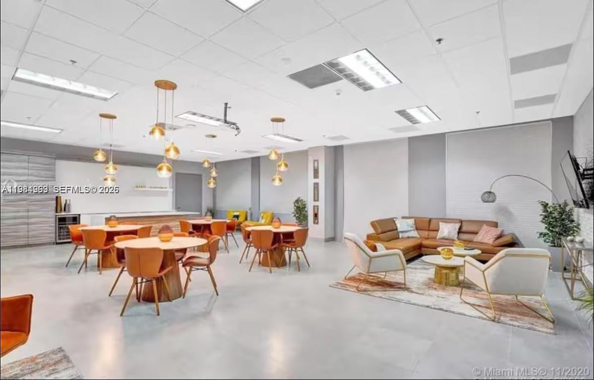 1200 Brickell Bay Dr #2618 Miami, FL 33131