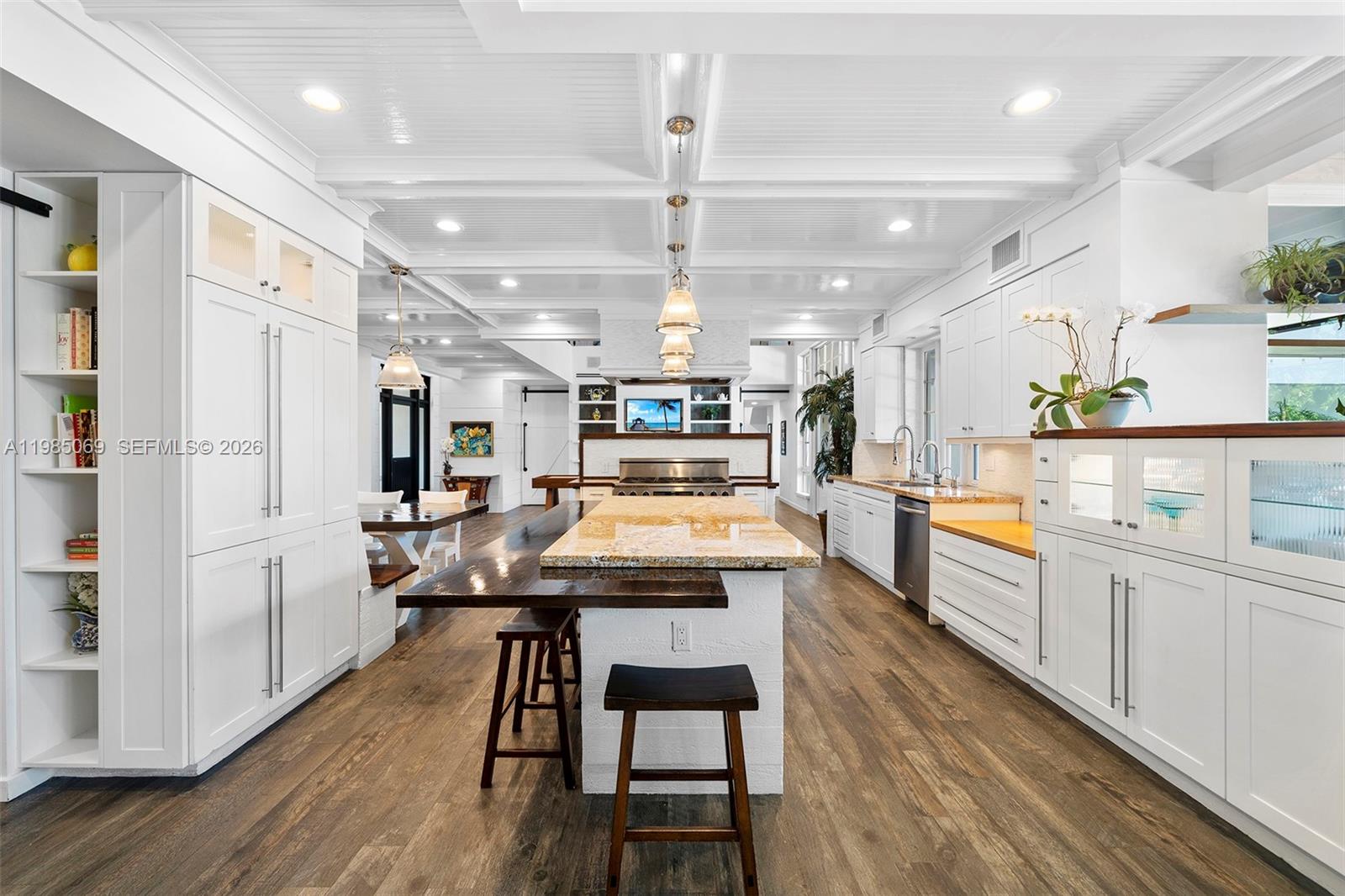 6700 SW 132nd St Pinecrest, FL 33156