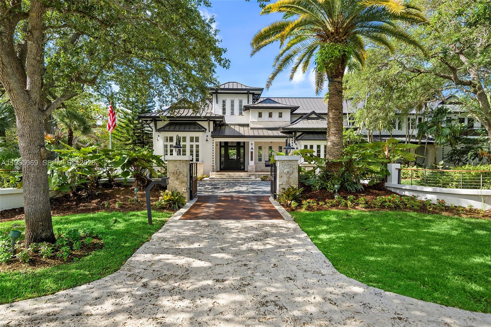 6700 SW 132nd St Pinecrest, FL 33156