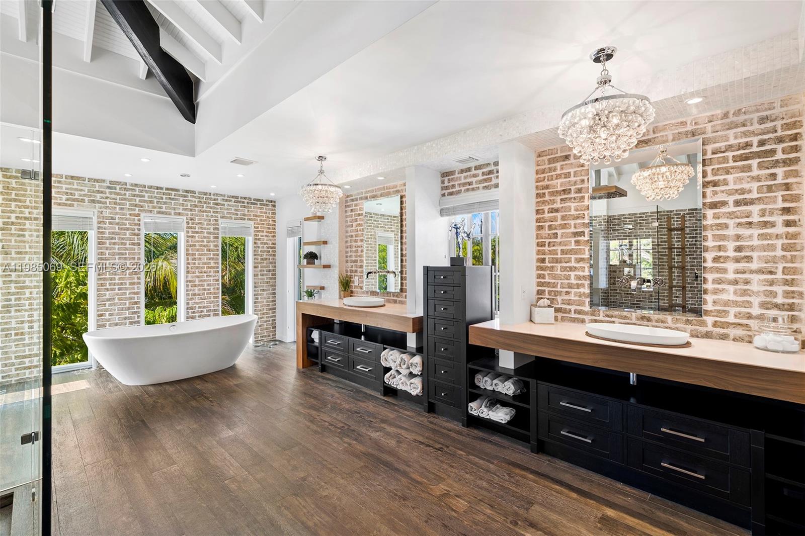 6700 SW 132nd St Pinecrest, FL 33156