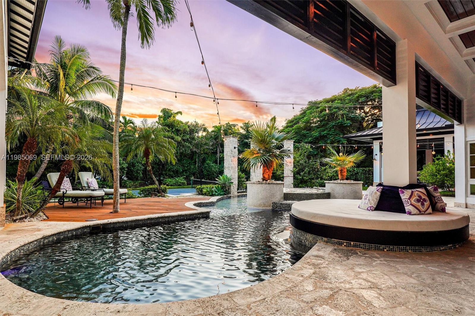 6700 SW 132nd St Pinecrest, FL 33156