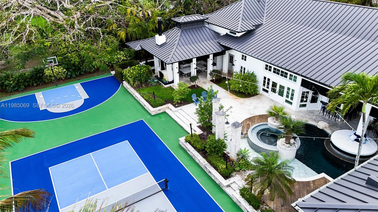 6700 SW 132nd St Pinecrest, FL 33156