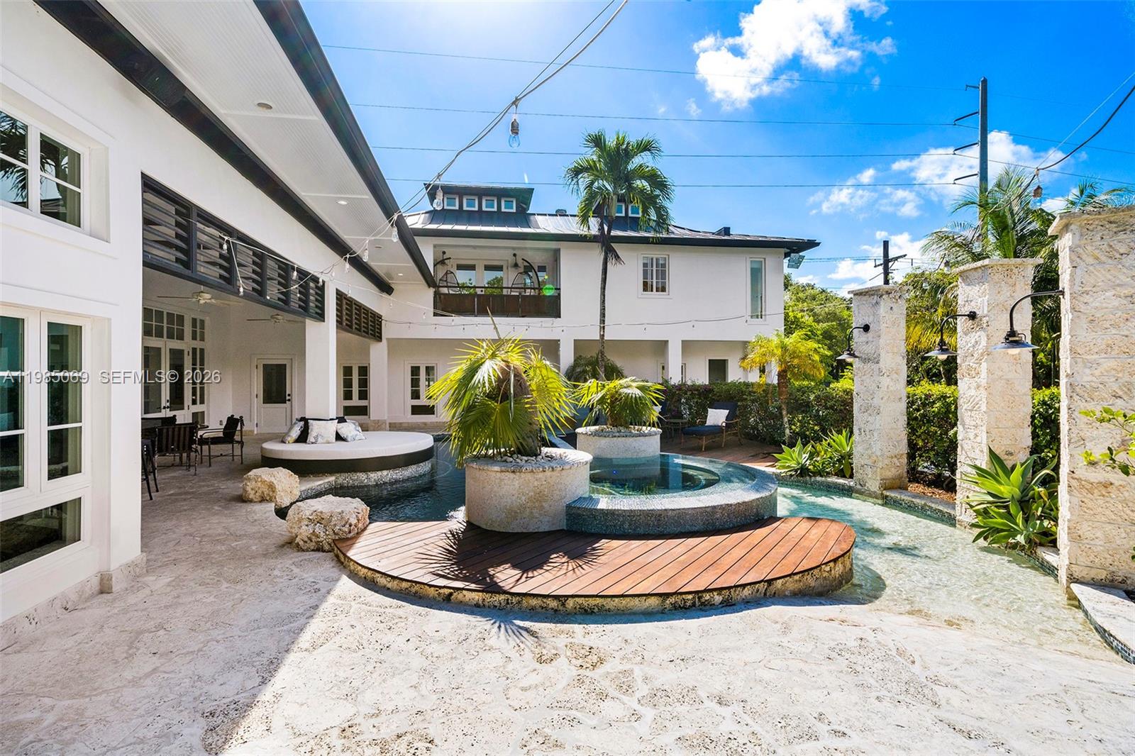 6700 SW 132nd St Pinecrest, FL 33156