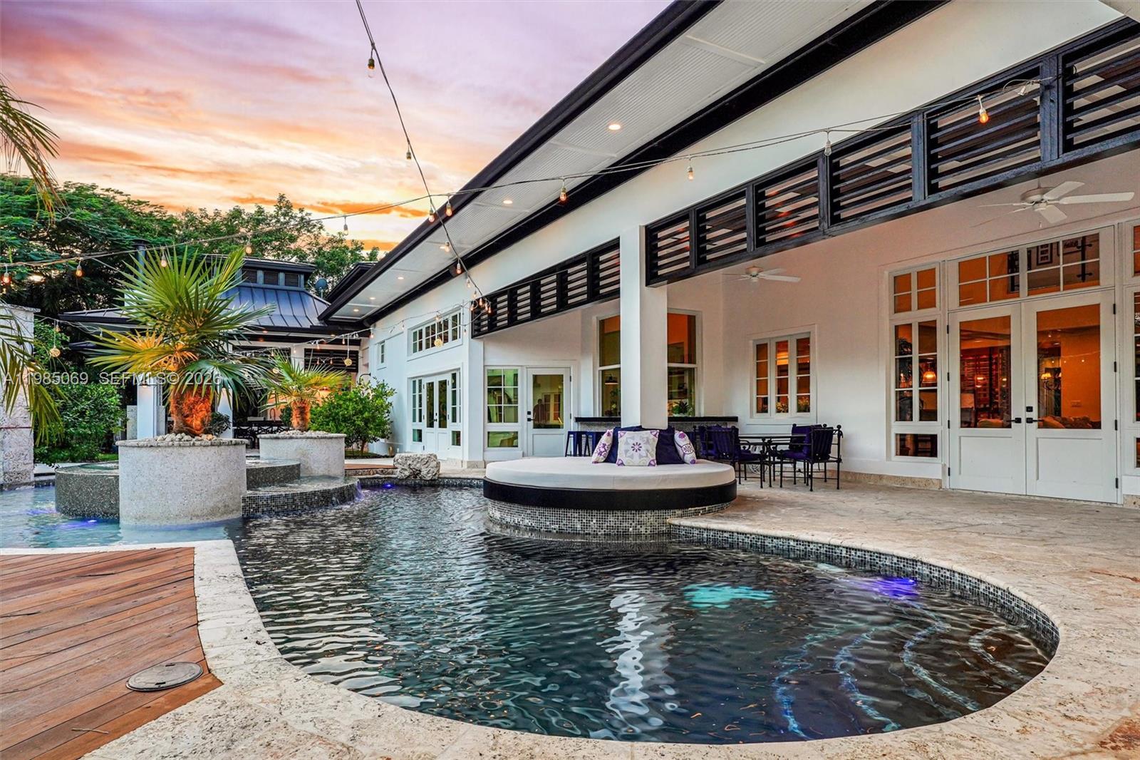 6700 SW 132nd St Pinecrest, FL 33156